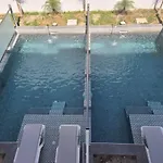 Апартаменты Paradise Garden *