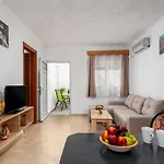Апартаменты Paradise Garden